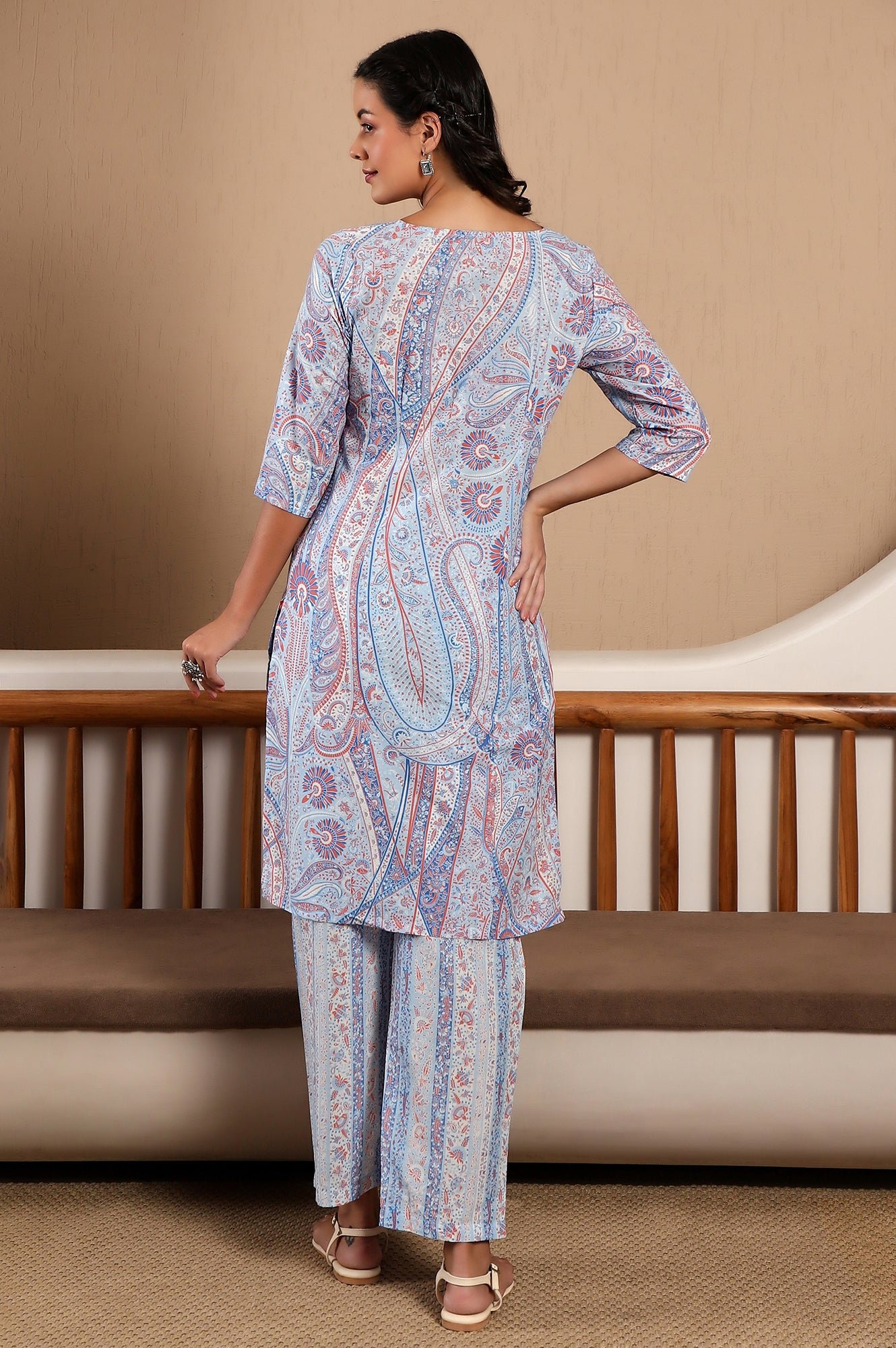 Light Blue Paisley Printed kurta Co-Ord Set - Image 5